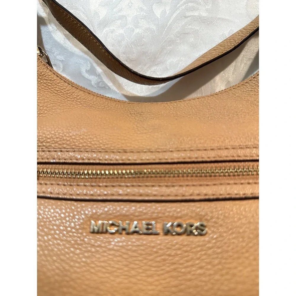 Michael Kors Brown Pebbled Leather Hobo Shoulder Bag Gold Tone Logo Front Zipper